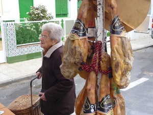 Woman with Serrano ham